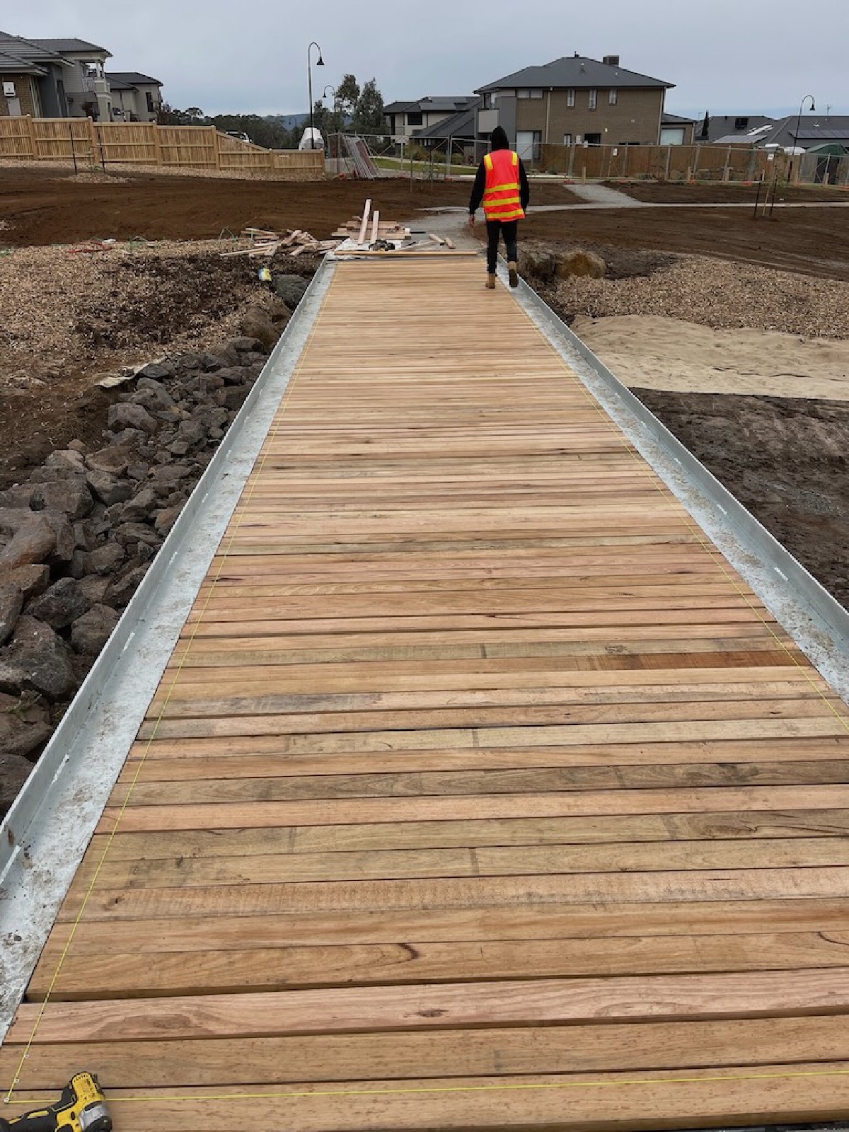 Handrail line with panels seated to bearers