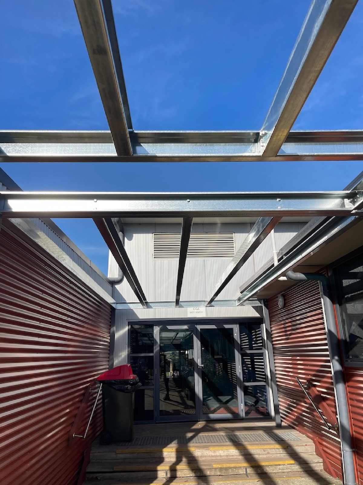 Perimeter framing and connections